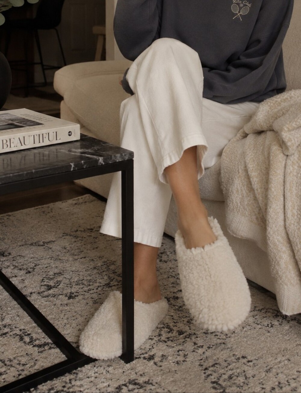 Love & Lore Faux Shearling Slippers S/M Cozy Plush Slip On